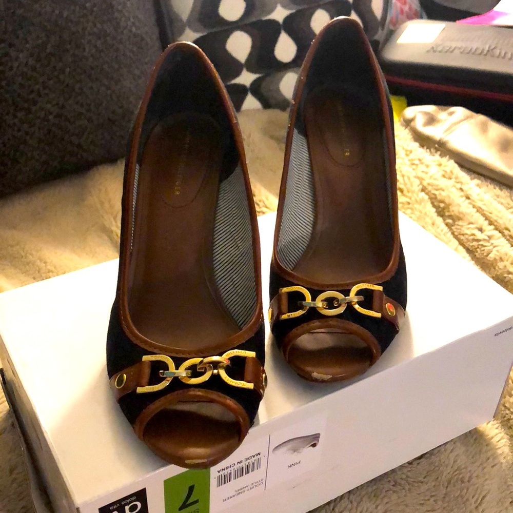 Tommy Hilfiger Black Wedges, size 8